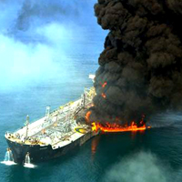 Oil tanker catches fire off Dubai port