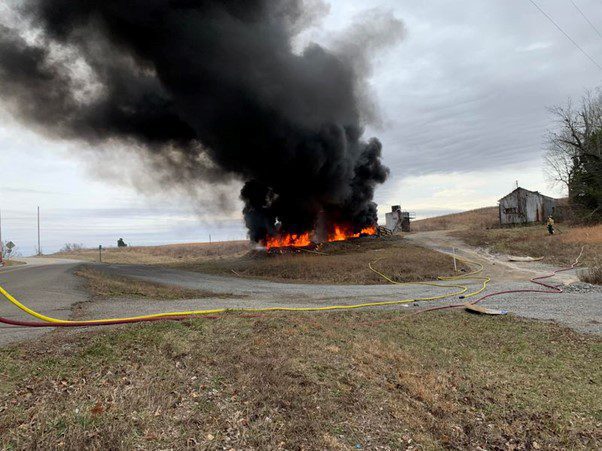 1 person dead in large oil tank explosion in Muhlenberg Co.