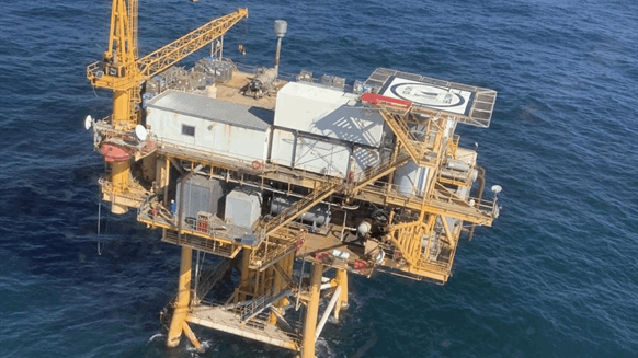 4 missing after helicopter departing oil platform crashes in Gulf of Mexico