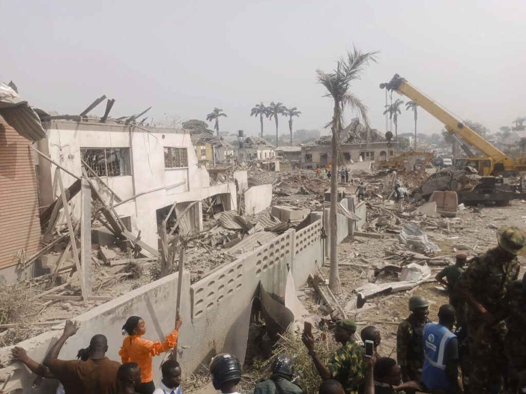 3 killed and 77 injured in a massive blast caused by explosives in a southern Nigerian city